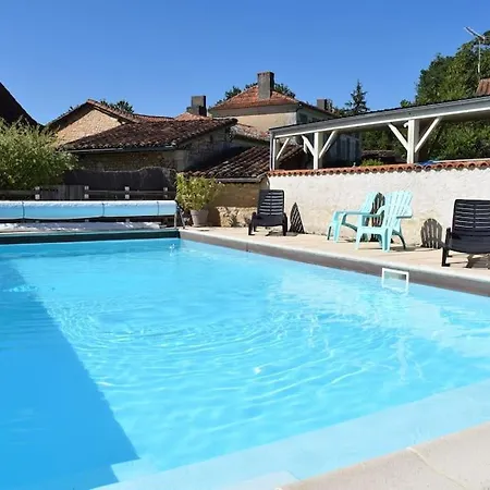 Les Gites De Ramouly En Perigord- Le Bord De L'eau Bonnes (Charente)